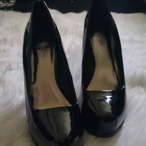 women's  black closed toe high heels